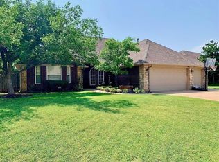 15509 Sugar Loaf Dr, Edmond, OK 73013