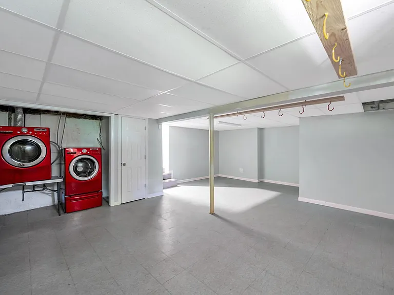 336 Dix Hills Rd #1 — Photo 13