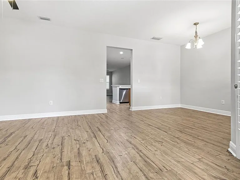 14606 Bournemouth Rd — Photo 7