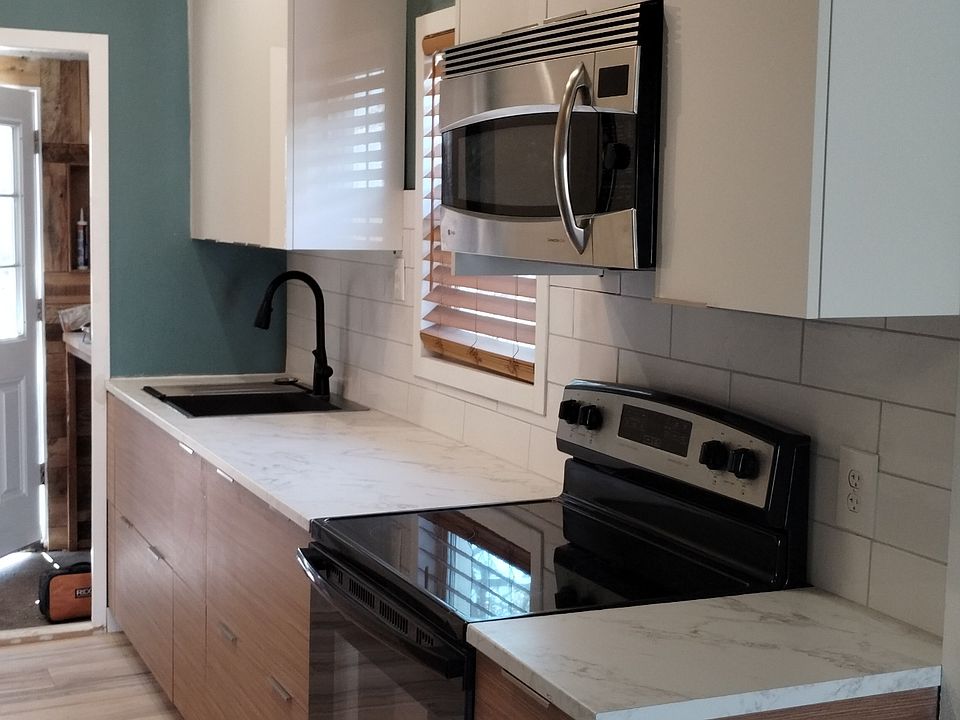 1st image of 324 E Corona Ave