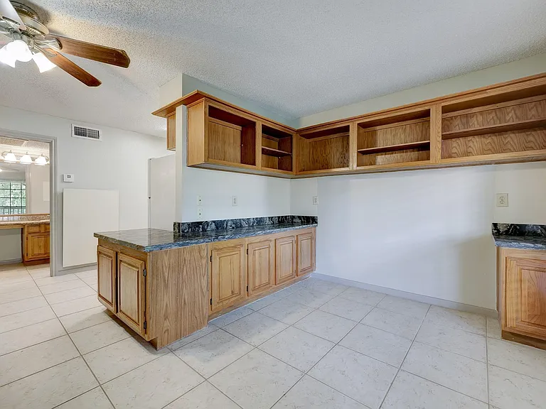 1311 Antoine Dr #146 — Photo 12