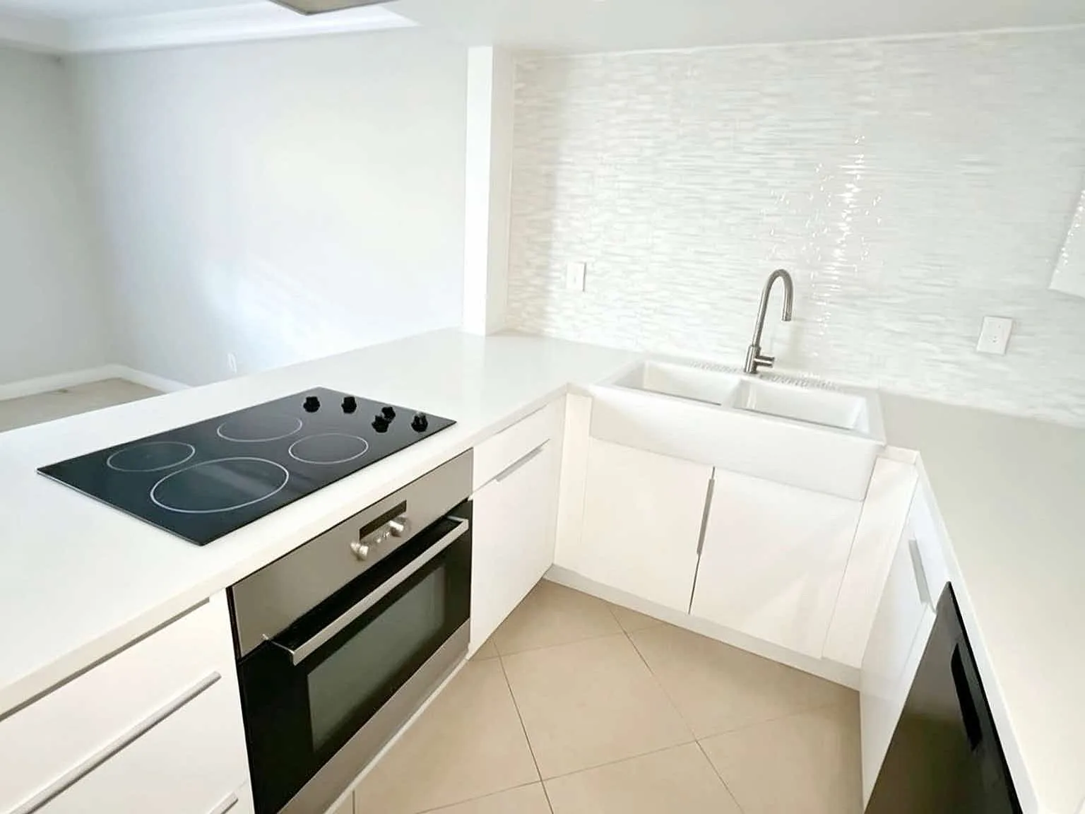 2 bed, 1.5 bath, 932 sqft, $2,450 — Photo 4