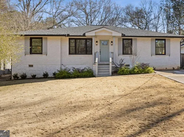 2439 Woodridge Dr, Decatur, GA 30033