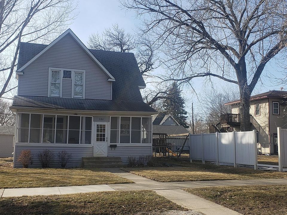 111 S 5th St Montevideo Mn 56265 Zillow