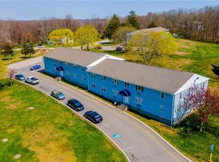 83 Horse Pond Rd APT B, Salem, CT 06420