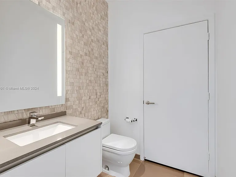 Powder room