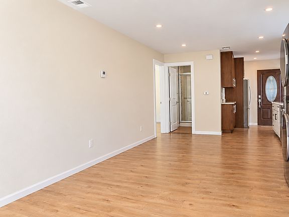 3rd image of 3854 & 3850 Howe Ct #3850