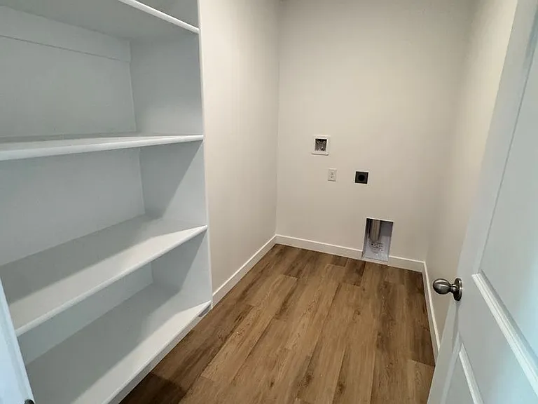 2814 E Fireweed Ln — Photo 11