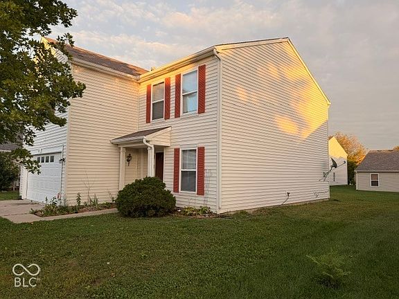2nd image of 5525 Floating Leaf Dr