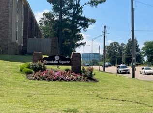 6633 Poplar Woods Cir S APT 4, Memphis, TN 38138