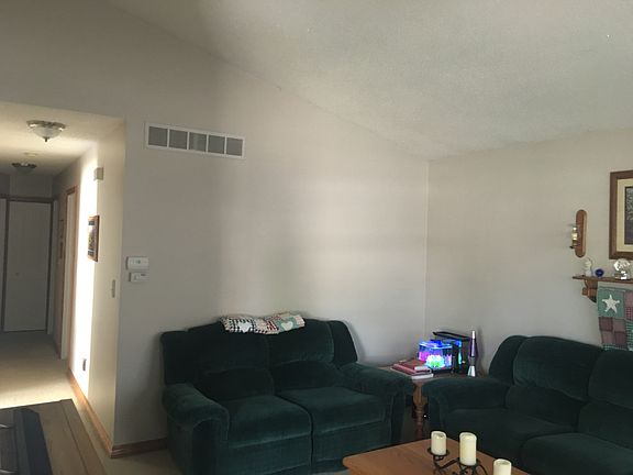 3rd image of 13240 Delavern St