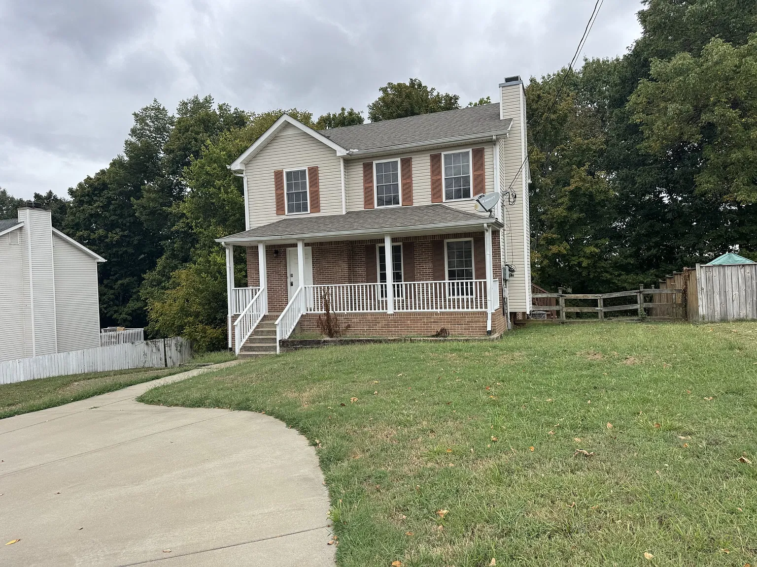 3 bed, 2.5 bath, 2146 sqft, $1,695 — Photo 3