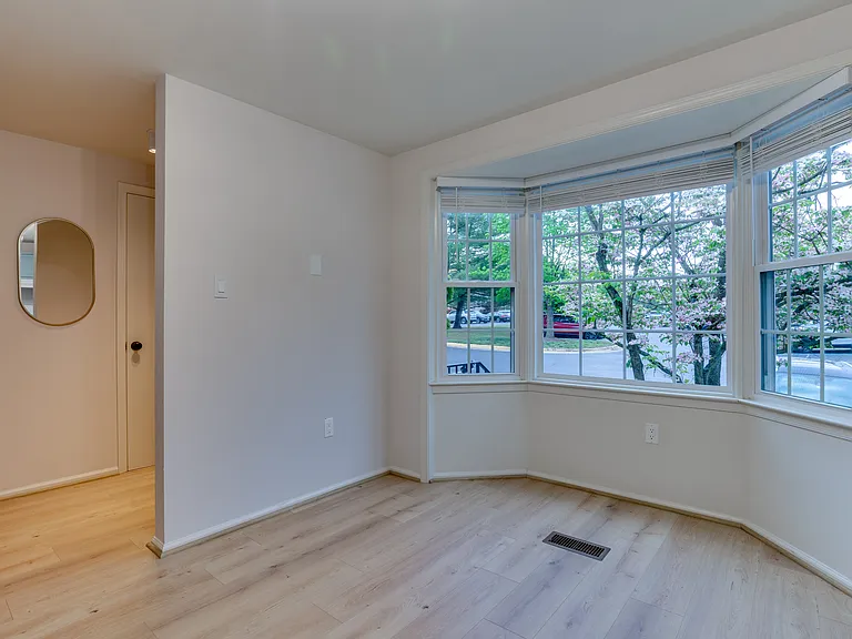 14582 Truro Parish Ct — Photo 33