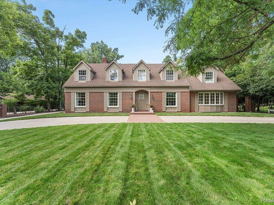 1st image of 9128 Highland Dr