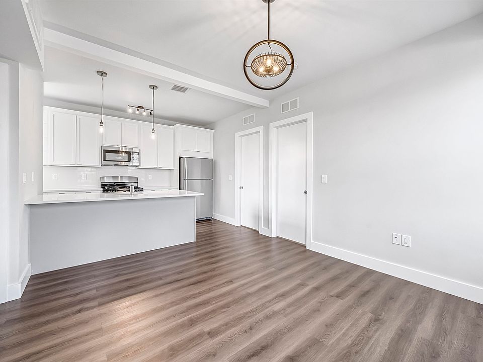 1st image of 91 E 21st St APT 1
