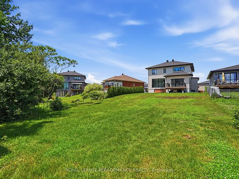 504 Barrage St — Photo 39