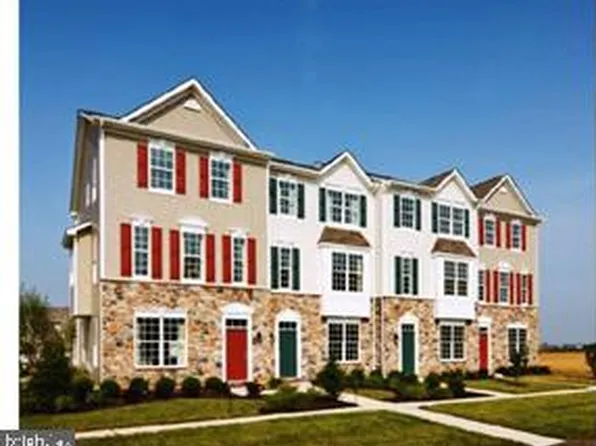 410 Aura Rd, Glassboro, NJ 08028