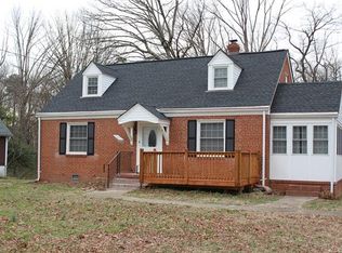 1824 Pocoshock Blvd, North Chesterfield, VA 23235