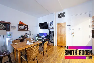 Rented by R New York