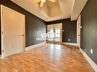 1410 32nd St APT 3, Des Moines, IA 50311