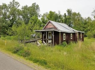 36 Tuna Cross Rd, Bradford, PA 16701