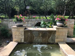 2 Heatherbloom Ln, The Hills, TX 78738