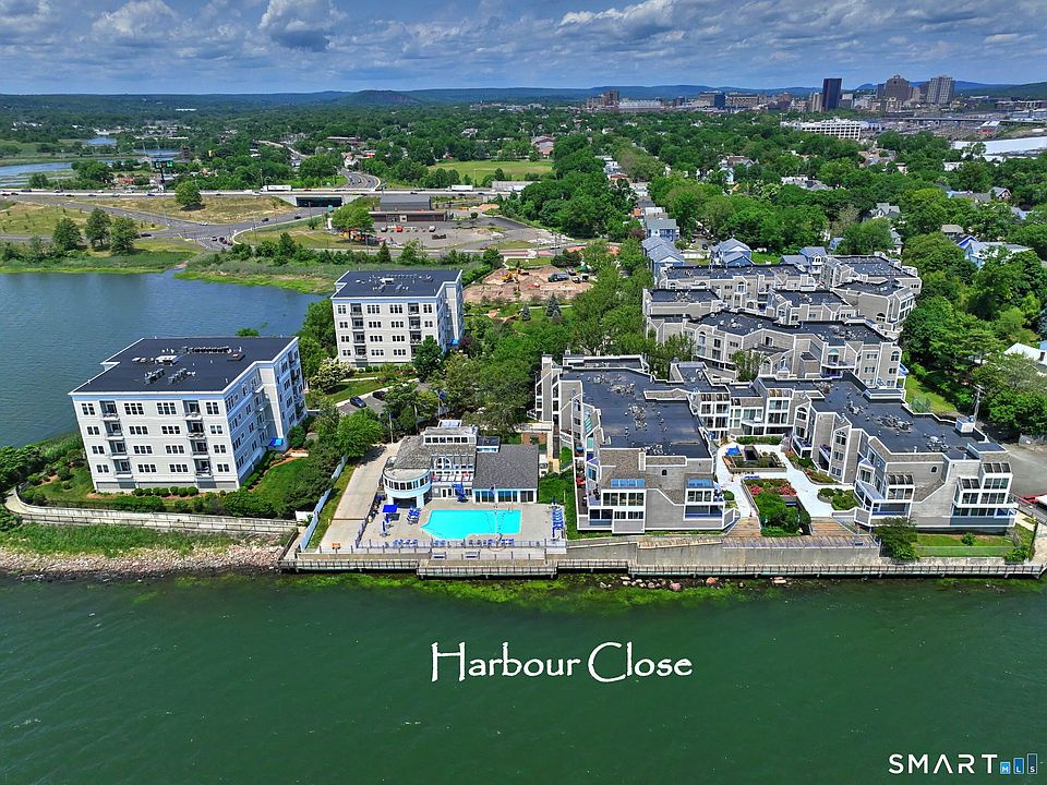 1st image of 111 Harbour Close #111