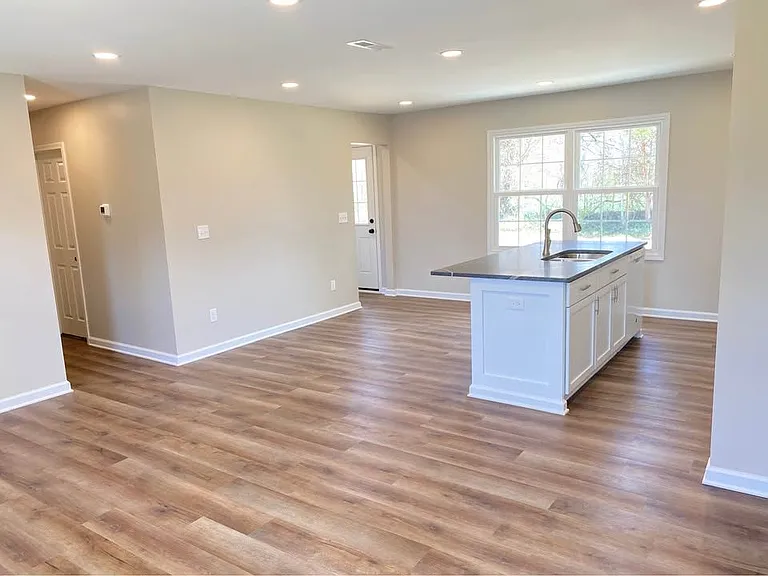 432 Georgia Ave — Photo 5