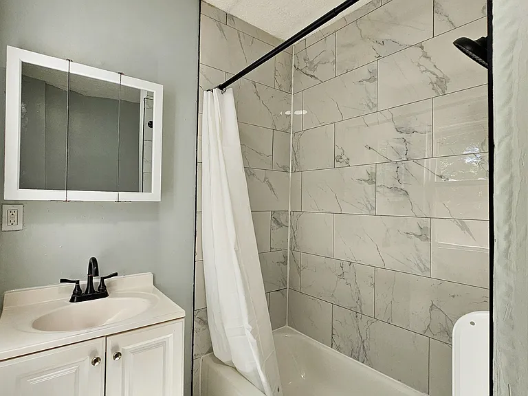 141 County St #B2 — Photo 4