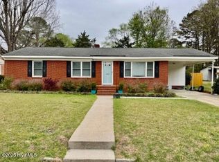 209 Nichols Dr, Greenville, NC 27858