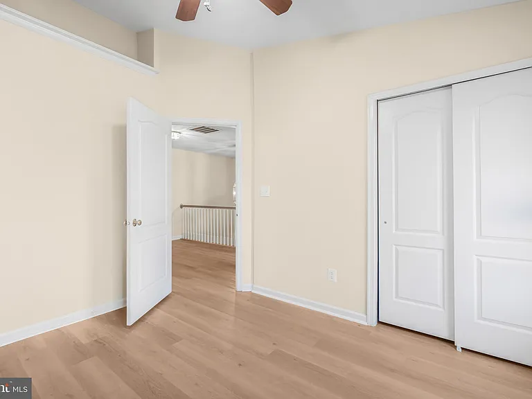 43729 Stoke Chapel Ter — Photo 25