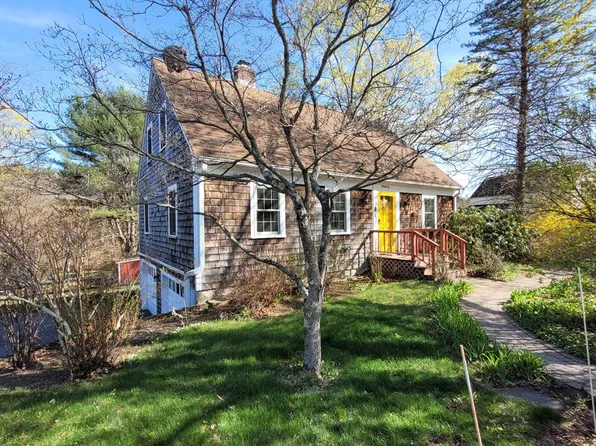 92 Foster St, Littleton, MA 01460