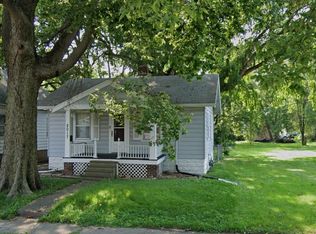 2017 N Graceland Ave, Decatur, IL 62526