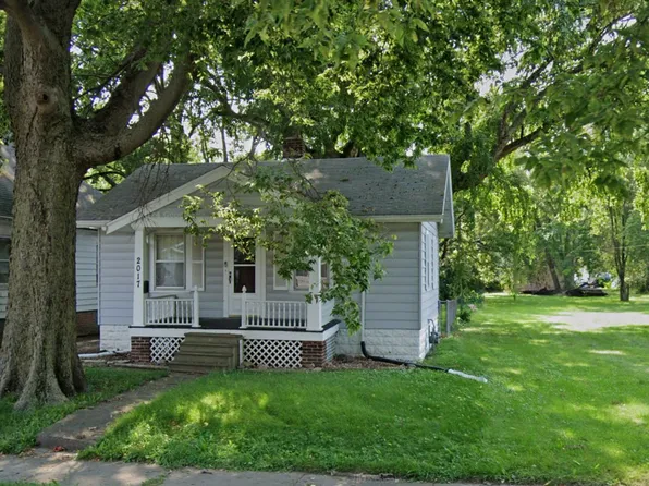 2017 N Graceland Ave, Decatur, IL 62526