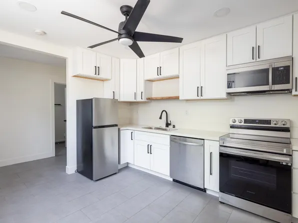 1889 Rockhoff Rd #1, Escondido, CA 92026