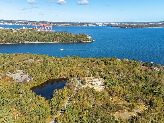 2nd image of Bluestone Rd #3A-4