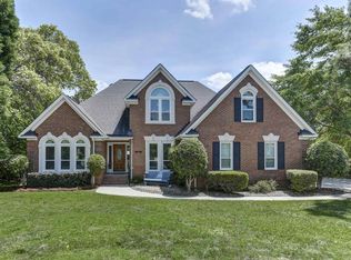 124 Hounds Run Dr, Lexington, SC 29072