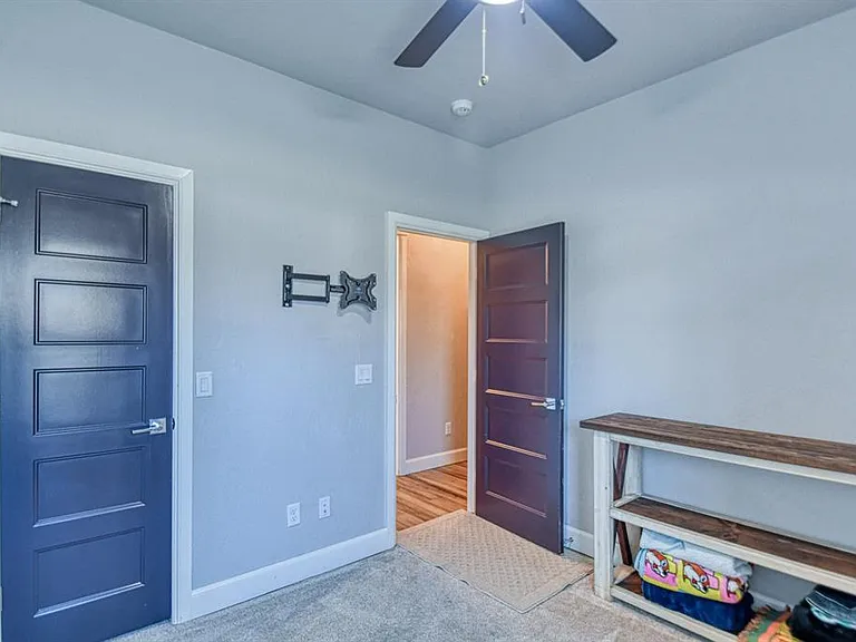 2325 Rivercross Ct — Photo 26