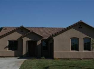 1080 Orange Ave, Lindsay, CA 93247
