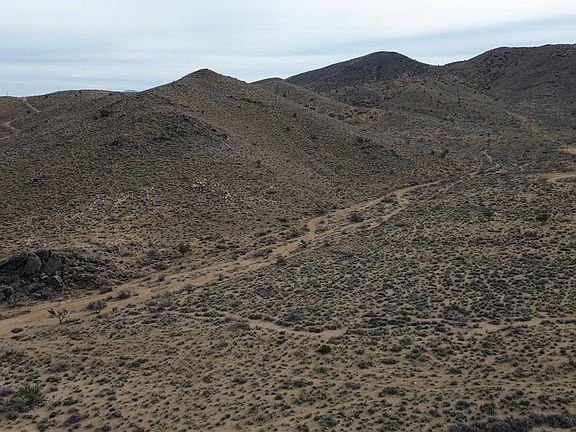 4th image of E Falcon Valley Rd