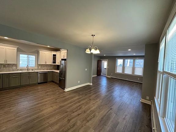 4th image of 167 Audubon Ave #1