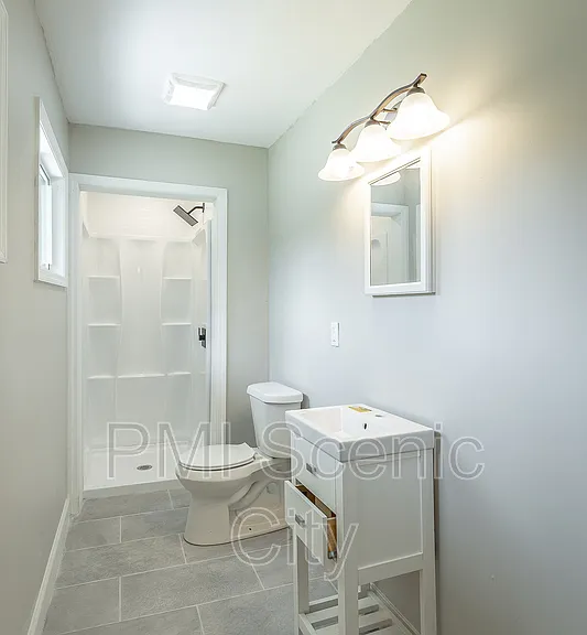 1375 Orbit Dr — Photo 24