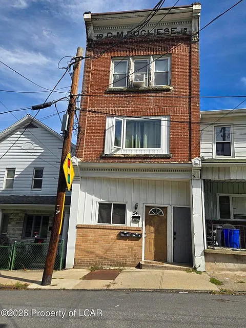 24 E Columbus Ave #1