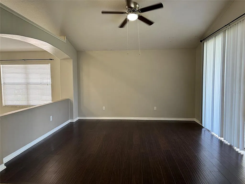 4 bed, 2.0 bath, 1822 sqft, $2,395 — Photo 3