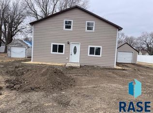 503 S Maple St, Inwood, IA 51240