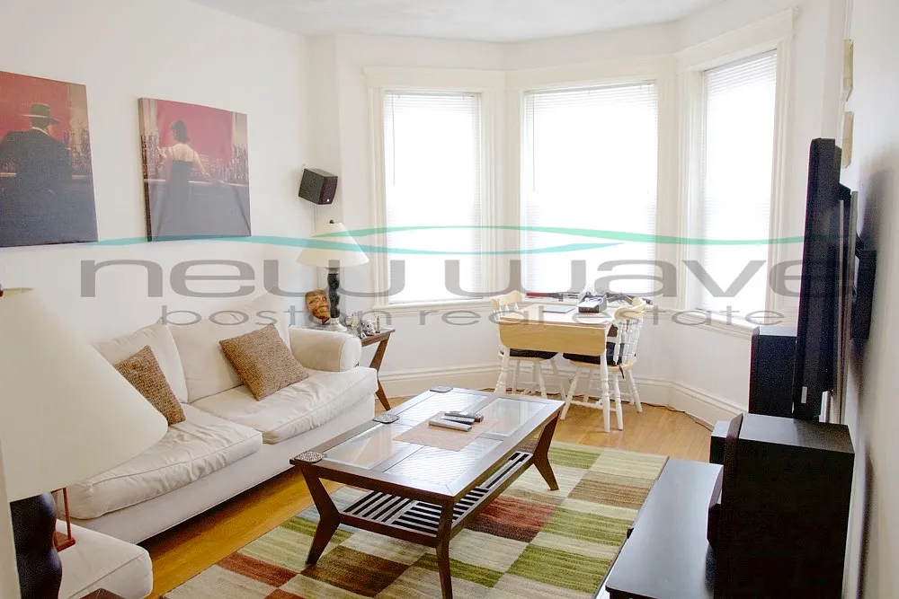 1 bed, 999 sqft, $2,600 — Photo 1