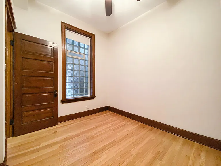 1012 W Armitage Ave #1 — Photo 14
