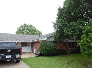 707 S Moody Dr, Wynnewood, OK 73098