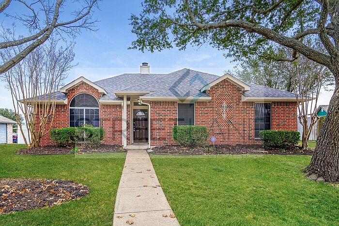 1st image of 8210 Quail Hollow Ct
