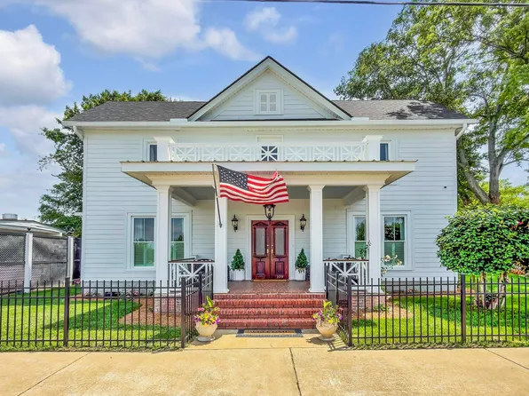 109 W Curtis St, Simpsonville, SC 29681